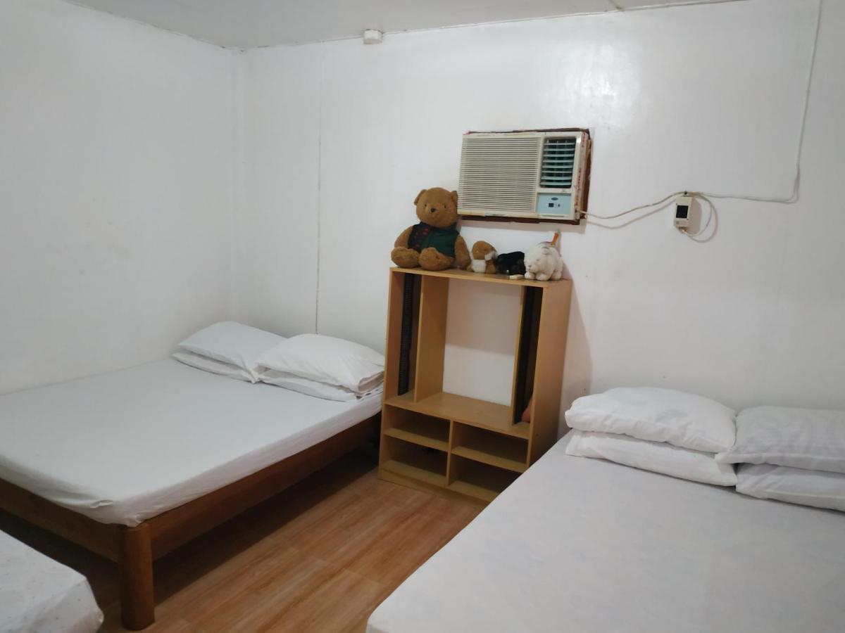 Emoks Guest House Moalboal Exterior photo